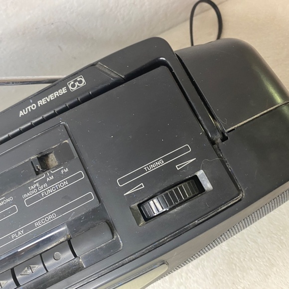 Vintage General Electric AM/FM Stereo/Cassette Recorder 3-5628A Tested Working - Picture 6 of 16